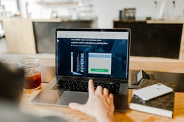 16 Best Sales Tools for Reps to Close Deals Faster in 2025