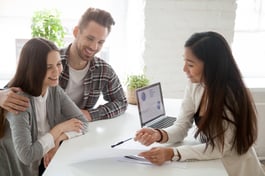 7 Tips on How to Reach a Global Audience: Short Guide