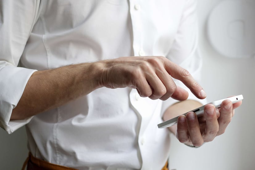 sales-prospecting-business-call (1)