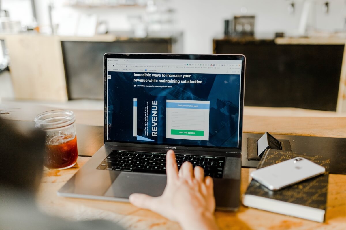 sales-intelligence-tools--optimized-sales-funnel