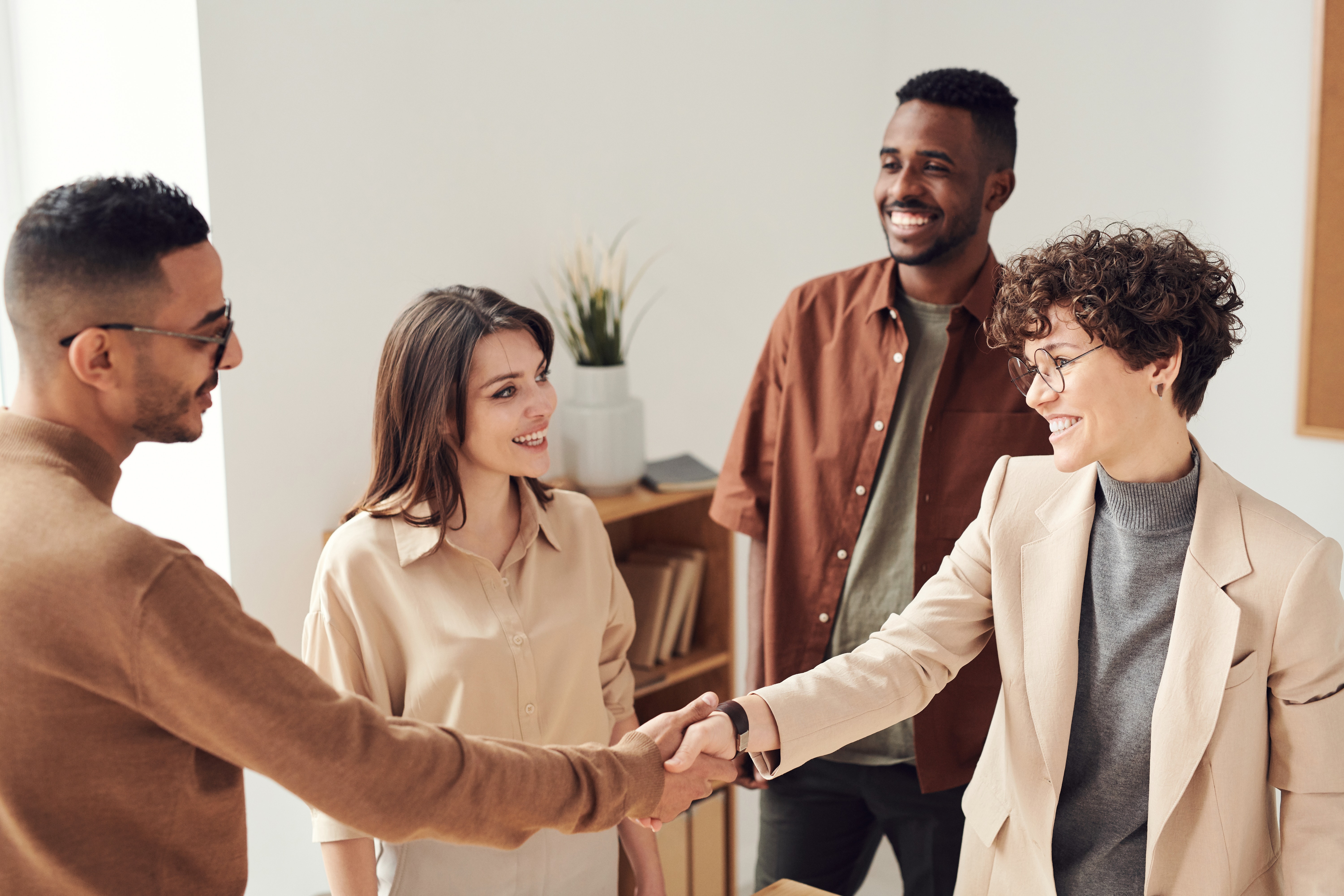 Image showcasing Top 7 Sales Closing Techniques in Our Expert Opinion